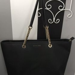 Micheal Kors Leather Extra Large Tote/shoulder /lab top Work Bag