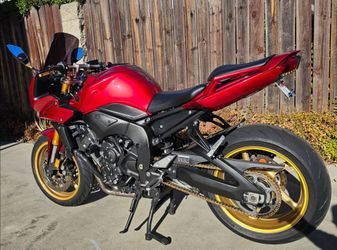 2010 Fz1