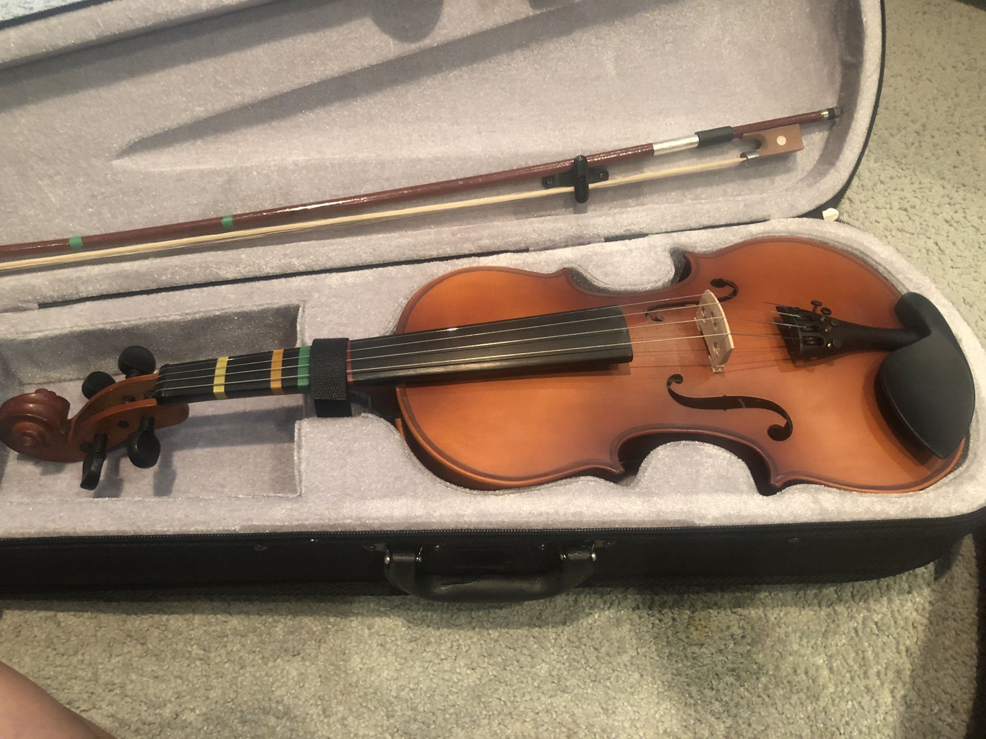 Mendini 4/4 MV300 Violin - Like New