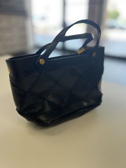 Black Genuine Leather Tote Handbag - Elegant & Durable 