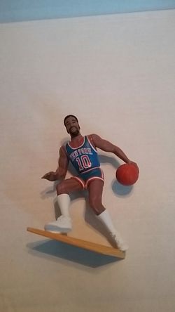 1997 SLU-STARTING LINE UP "TIMELESS LEGENDS" WALT FRAZIER-