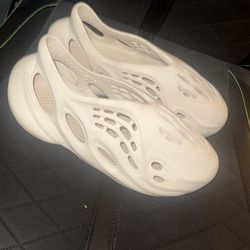 Yeezy acarat 
