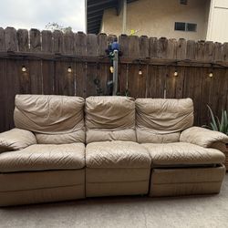 Sillón De Piel/Leather Couch 