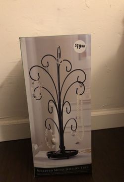 Jewelry tree
