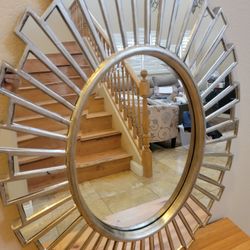 Beautifull Shiney 0val  Big Decorative Mirror Ready To Go 