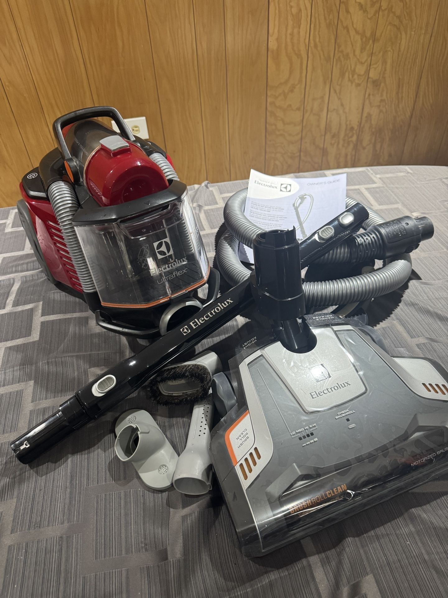 EL4335A Electrolux UltraFlex Canister Vacuum Cleaner