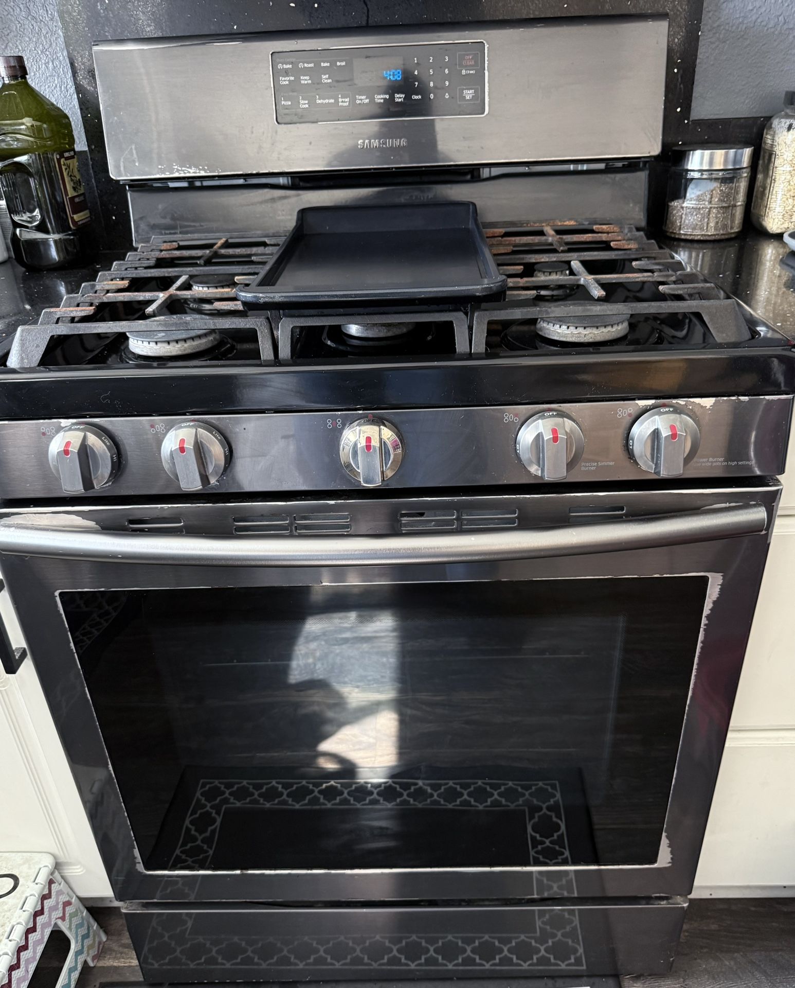 Samsung Stove, Dishwasher, And Microwave