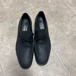 mint condition Ferragamo men’s size 10 