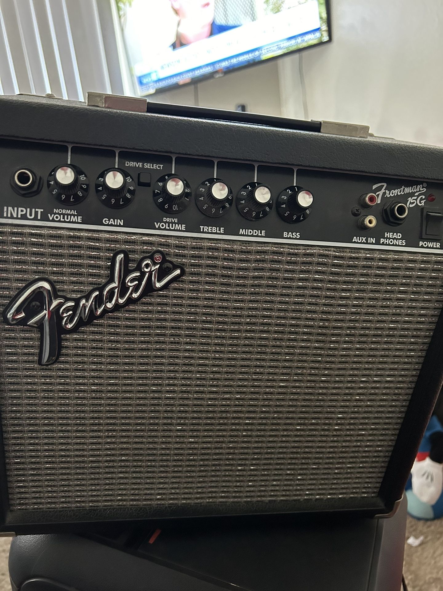 Fender Frontman 15G 38 watt Guitar Amp TYPE PR 495