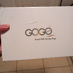 Gogo Pure breast milk storage bags in a 300-count pack