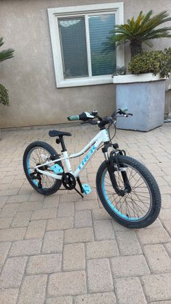 Trek bike