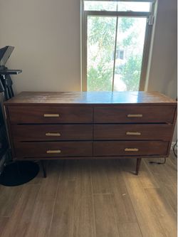 Vintage dresser