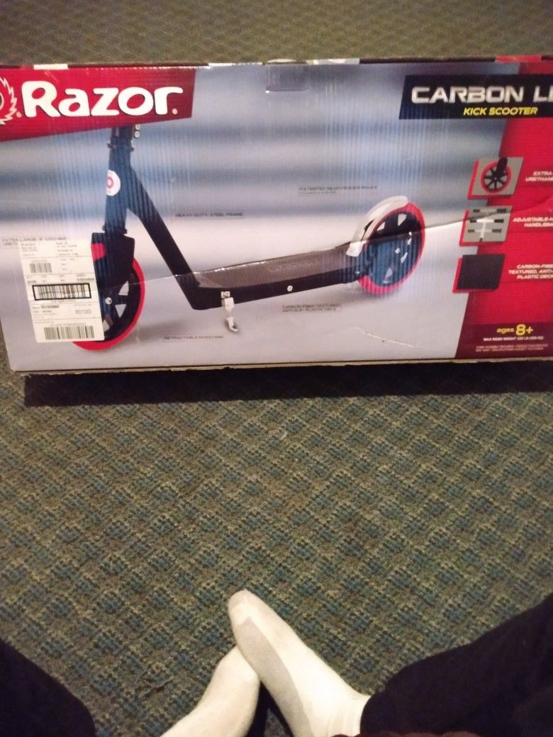 Razor Carbon Lux Scooter