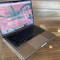 Late 2021. MacBook Pro 14. Inch.  M1 Pro /16Gb /500 ssd