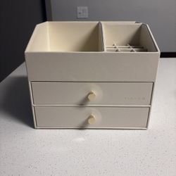 tan leather beauty/makeup organizer 