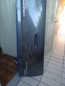 Toyota Tacoma Pre Runner Sr5