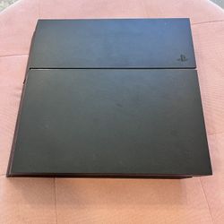 PS4 With 2 Controllers And 3 Games 