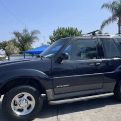 2002 Ford Explorer Sport Estandar