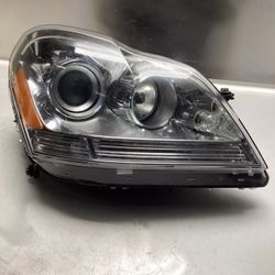2008 2009 2010 2011 MERCEDES ML RIGHT HEADLIGHT
