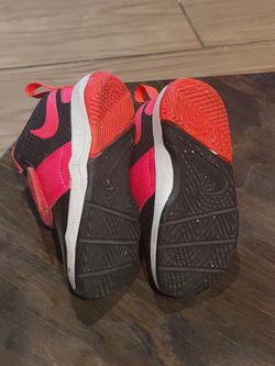 Nike shoes pink 6c
