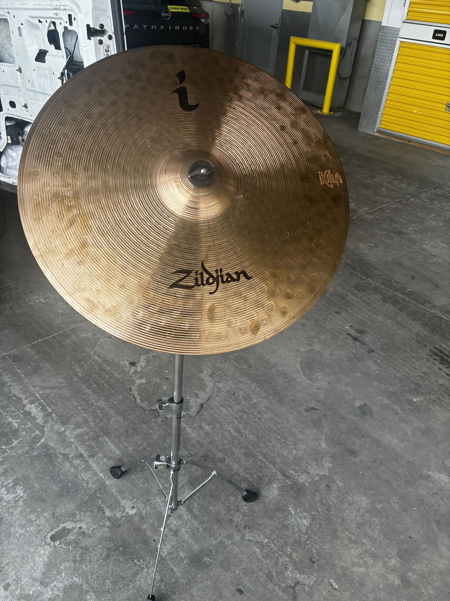 22 Inch Simple And Stand Or Best Offer Ulsan Brand