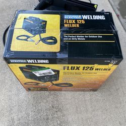 Chicago Electric Flux Core 125 Amp Welder 