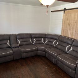 Recliner Sectional