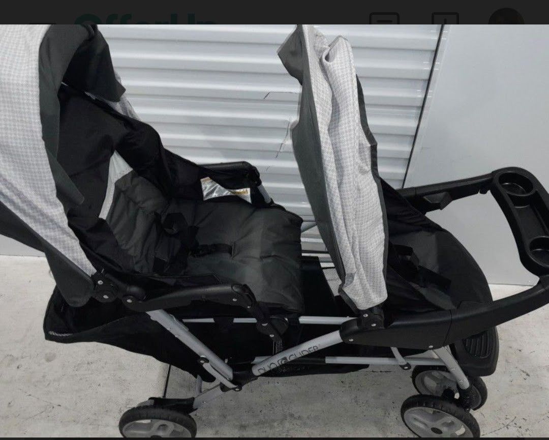 Graco 2 Seat Stroller In Excellent Condition Like New
