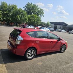 Toyota Prius V