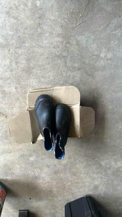 Used black boots