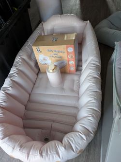 Inflatable Baby Bathtub and Baby Seat