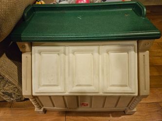 Step 2 toy chest