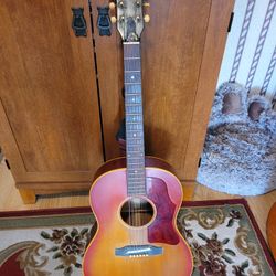 Like New Gibson Acoustic Guitar 