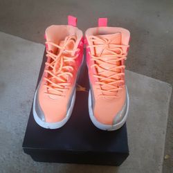Size 5Y Air Jordan 12 Like New Comes Wit The Box