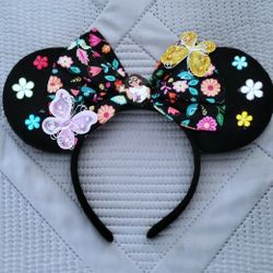 Minnie Mouse Ears!