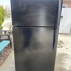 REFRIGERATOR FRIGIDAIRE 