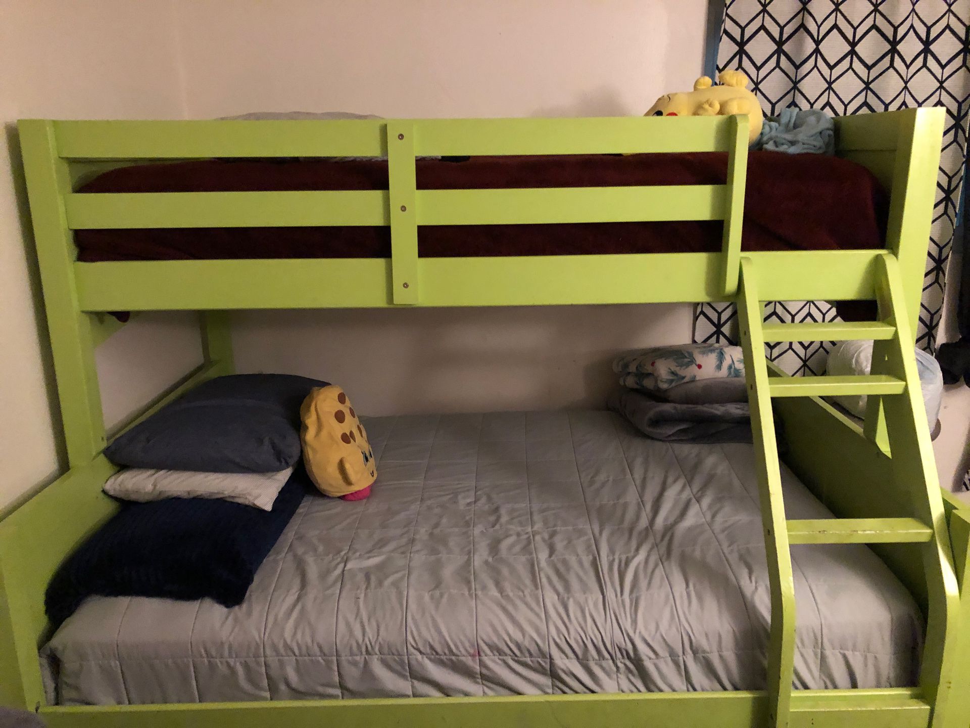 Twins Bunk Bed
