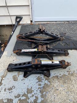 Steel scissors lift jack