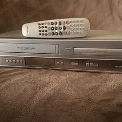 Philips,Dvd,VcrCombo wRemote(rare).   $100