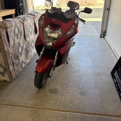 Honda Silverwing 600cc