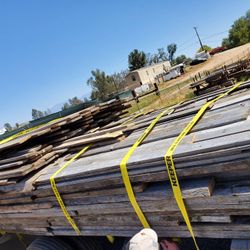 Weathered Gray Reclaimed Barnwood  Lumber