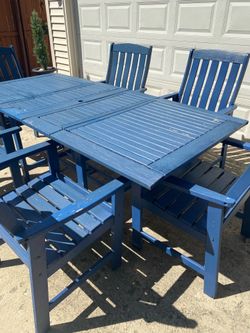 Wood table with 6 chairs. FREE!