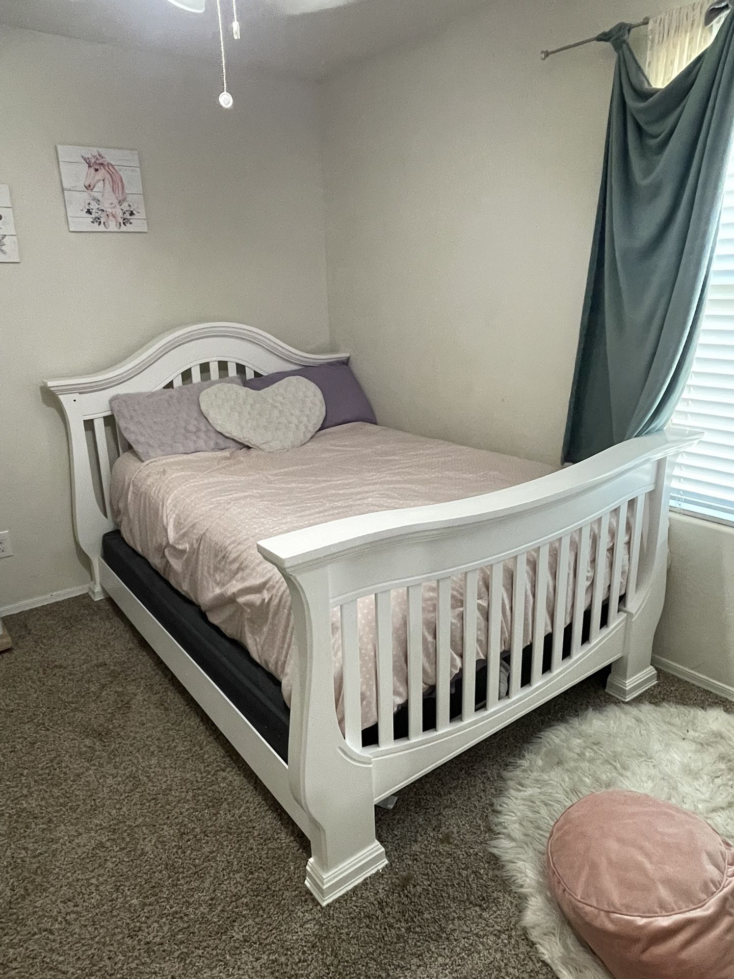 Full Size Bed/Bedframe Sturdy Dresser/Vanity And desk