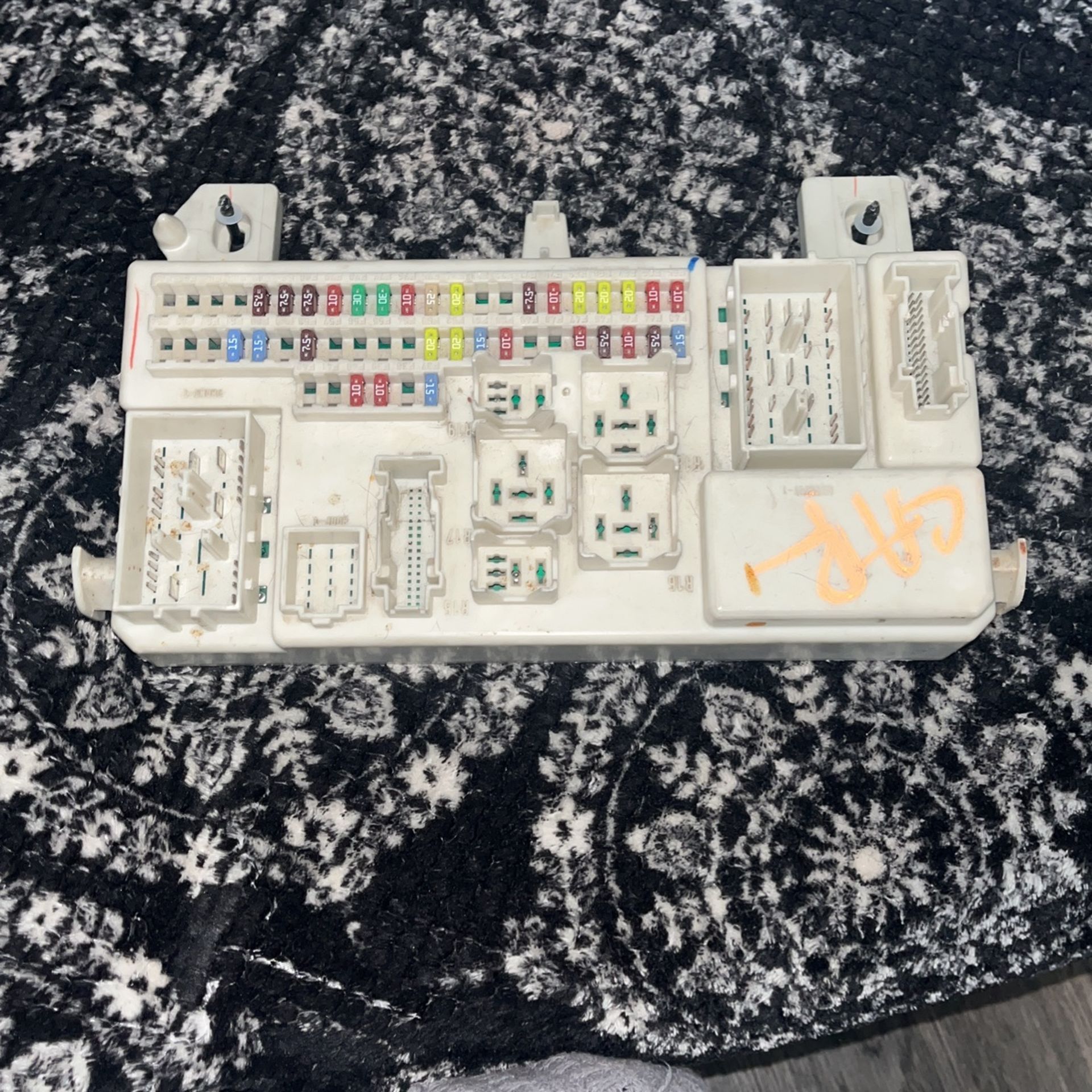 Control Module For Mazda Sedan 2004-2006