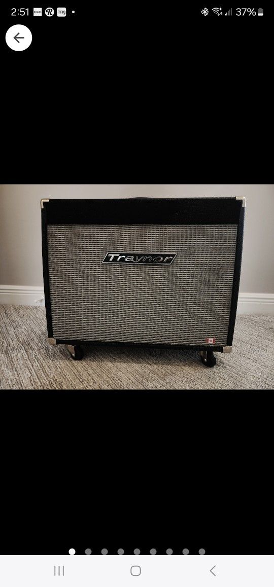 Traynor YCV50 Custom Valve 50 Watt, 12" speaker Guitar Amp