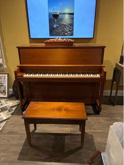 Hamilton Piano