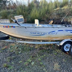 16’ Smoker Craft lodge 