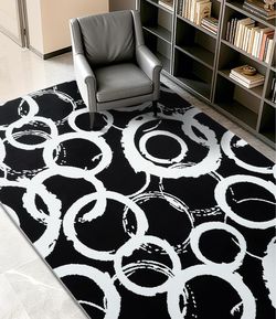 New 5x7 Black Modern Geometric Area Rug, Black and White