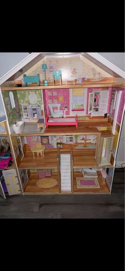Doll house / Barbie house