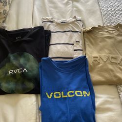 4 medium Tshirts—Redlands pick Up Only
